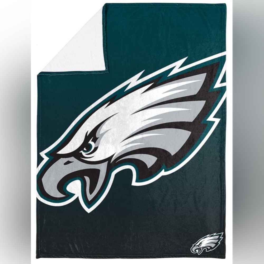 Lot of 2x NWT [NFL] & [FOCO] Philadelphia Eagles Throw Blanket & Mens Shirt Sz S - Picture 5 of 14